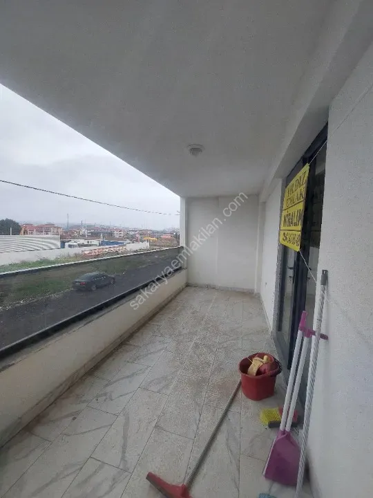 YILDIZ GAYRİMENKUL'DEN KİRALIK SIFIR DAİRE ARİFİYE HANLI MERKEZ