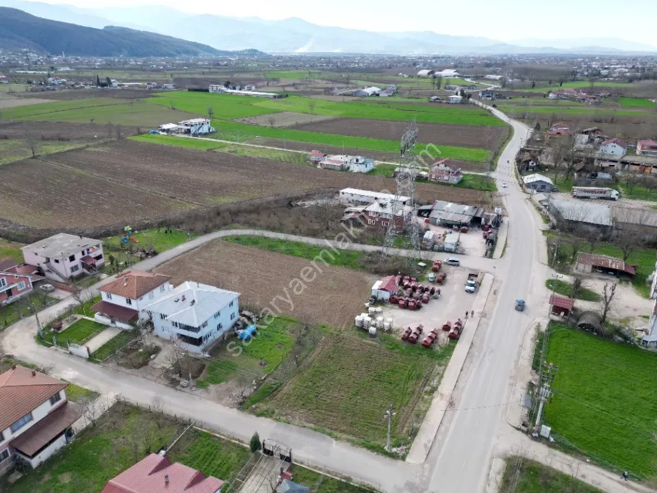 875 m2 İMARLI ARSA SATILIK ALTINDERE YOLU ÜZERİ / HARUNUSTA