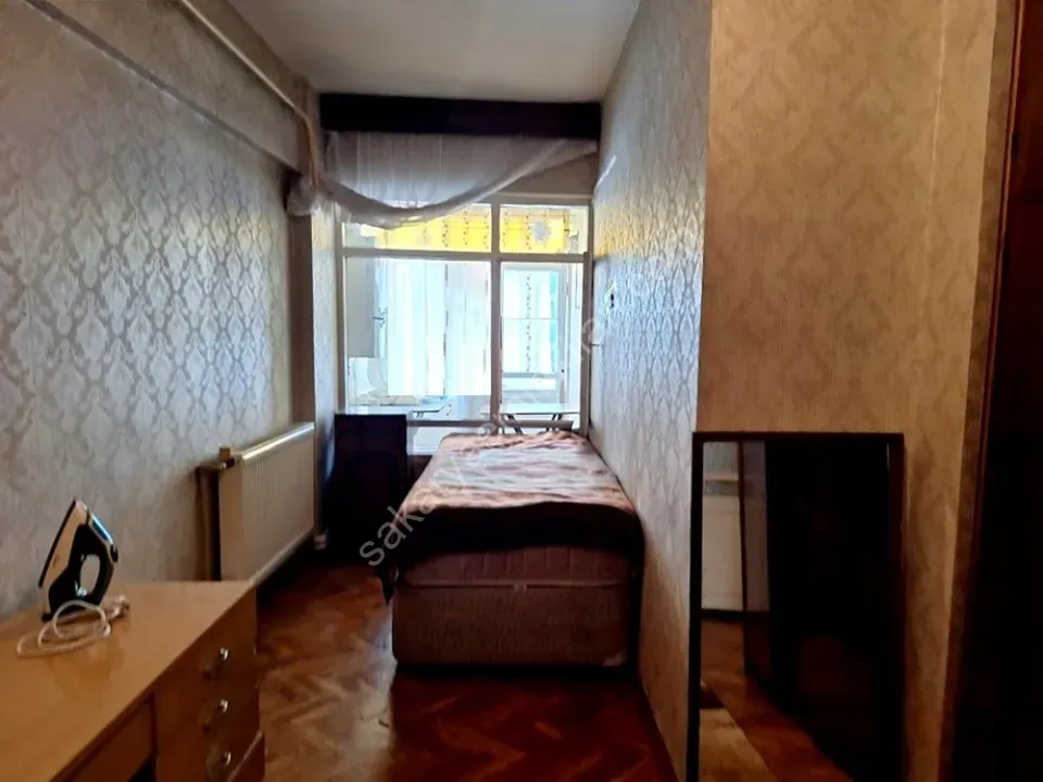 ADAPAZARI YENİDOĞAN MAHALLESİNDE KİRALIK EŞYALI 3+1 DAİRE