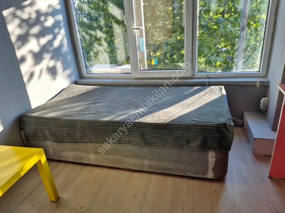 ADAPAZARI MERKEZDE KİRALIK EŞYALI STÜDYO DAİRE
