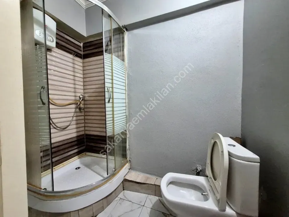 ADAPAZARI MERKEZDE KİRALIK EŞYALI STÜDYO DAİRE
