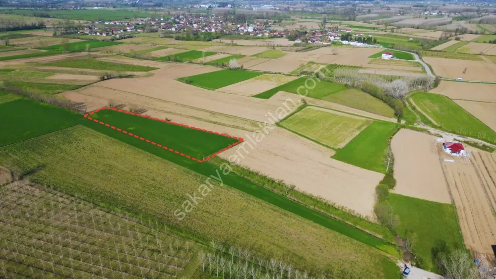 UZUNÇINAR'DA SATILIK 5.152 m2 YATIRIMLIK TARLA