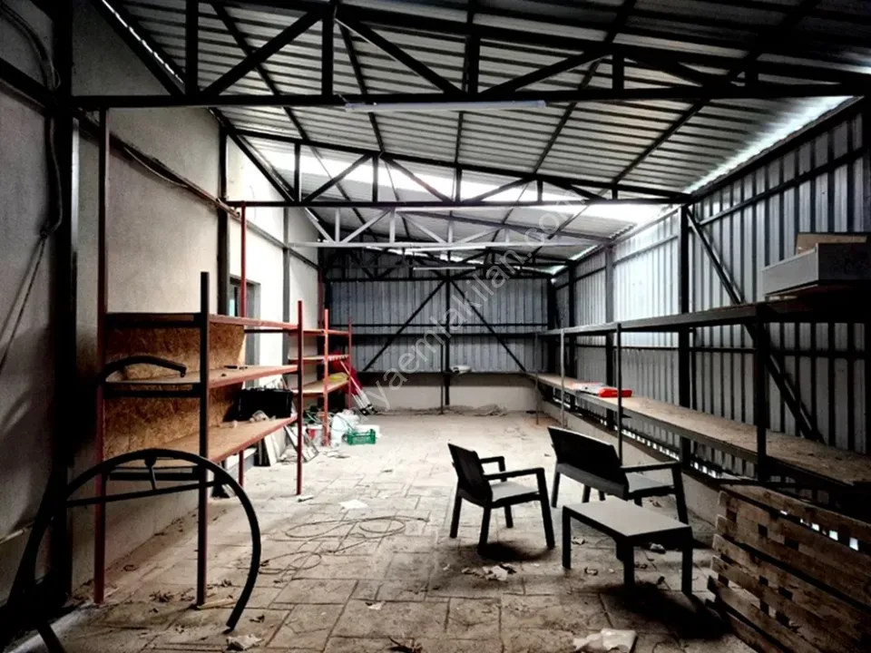 ADAPAZARI MERKEZDE KİRALIK 640 m² GENİŞ KULLANIMLI KÖŞE DÜKKAN