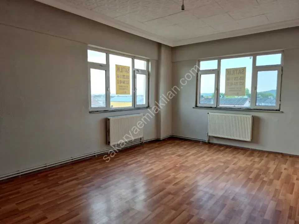 ADAPAZARI YAĞCILAR MAHALLESİNDE SATILIK 3+1 DAİRE