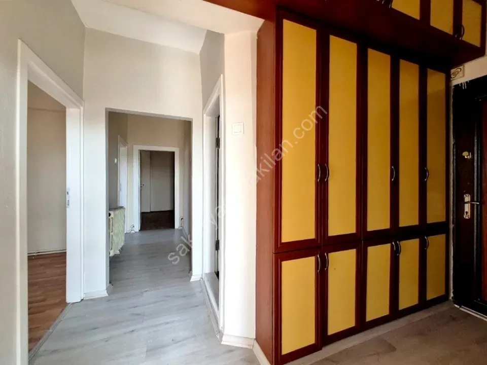 ADAPAZARI YAĞCILAR MAHALLESİNDE SATILIK 3+1 DAİRE