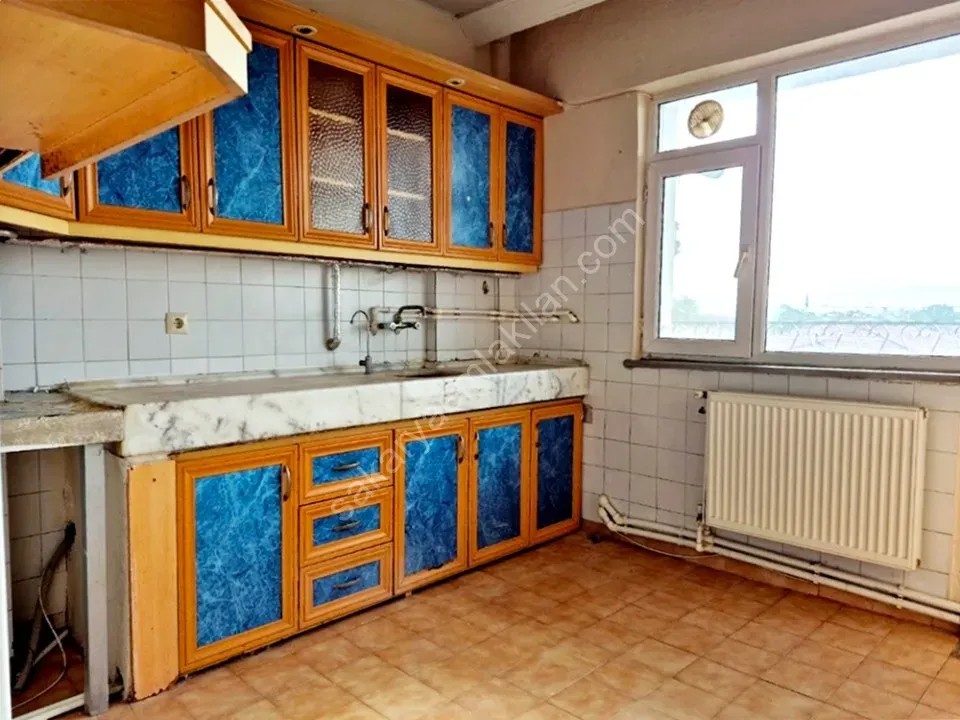 ADAPAZARI YAĞCILAR MAHALLESİNDE SATILIK 3+1 DAİRE