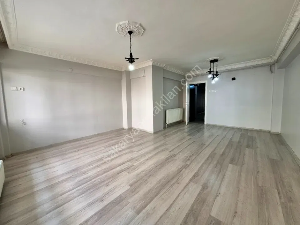 ADAPAZARI MERKEZDE KİRALIK 3+1 DAİRE