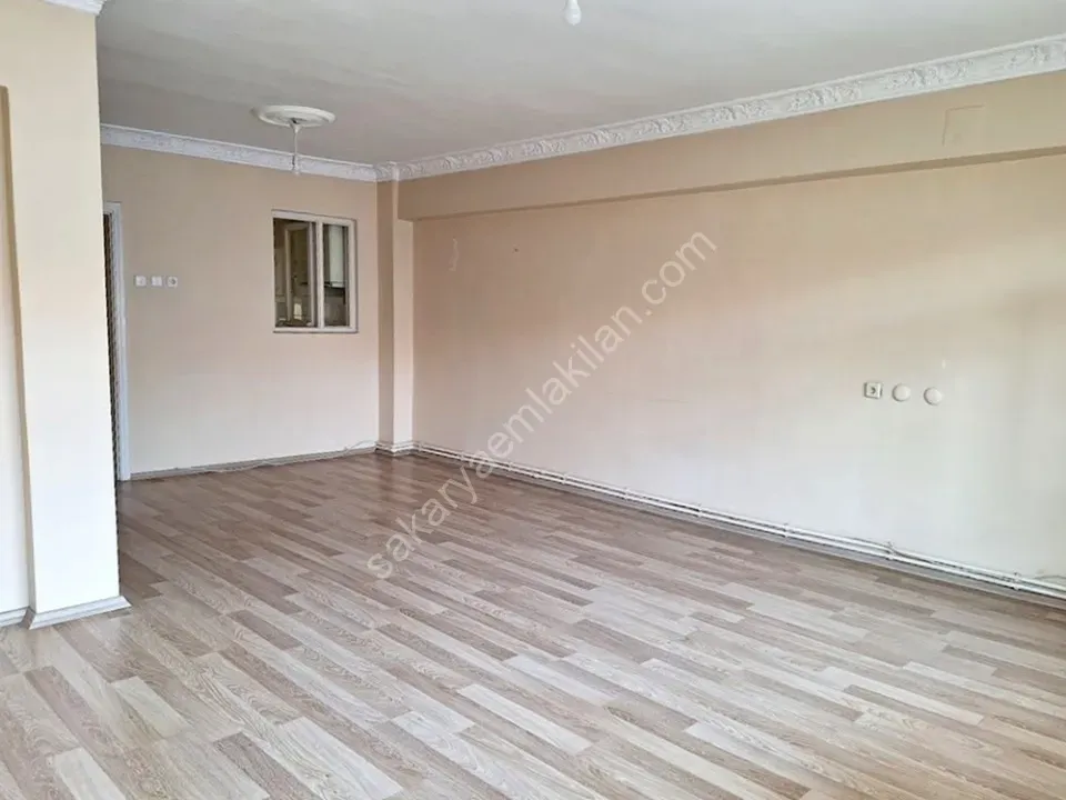 SAKARYA ADAPAZARI MERKEZDE SATILIK 3+1 DAİRE