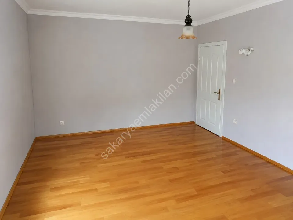 3700 metre arsa içinde Krediye uygun Çiftlik evi