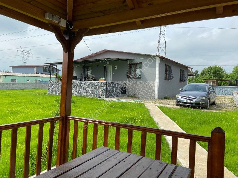 akyazı satılık mustakil ev