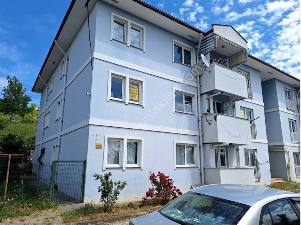 ADAPAZARI KARAMAN MAHALLESİNDE SATILIK 3+1 DAİRE
