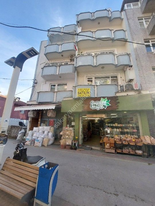 YILDIZ GAYRİMENKUL'DEN KATLI PAZAR ARKASI SATILIK 1.KAT DAİRE